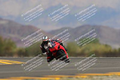 media/Sep-11-2022-SoCal Trackdays (Sun) [[81b7e951af]]/Turn 14 (1130am)/